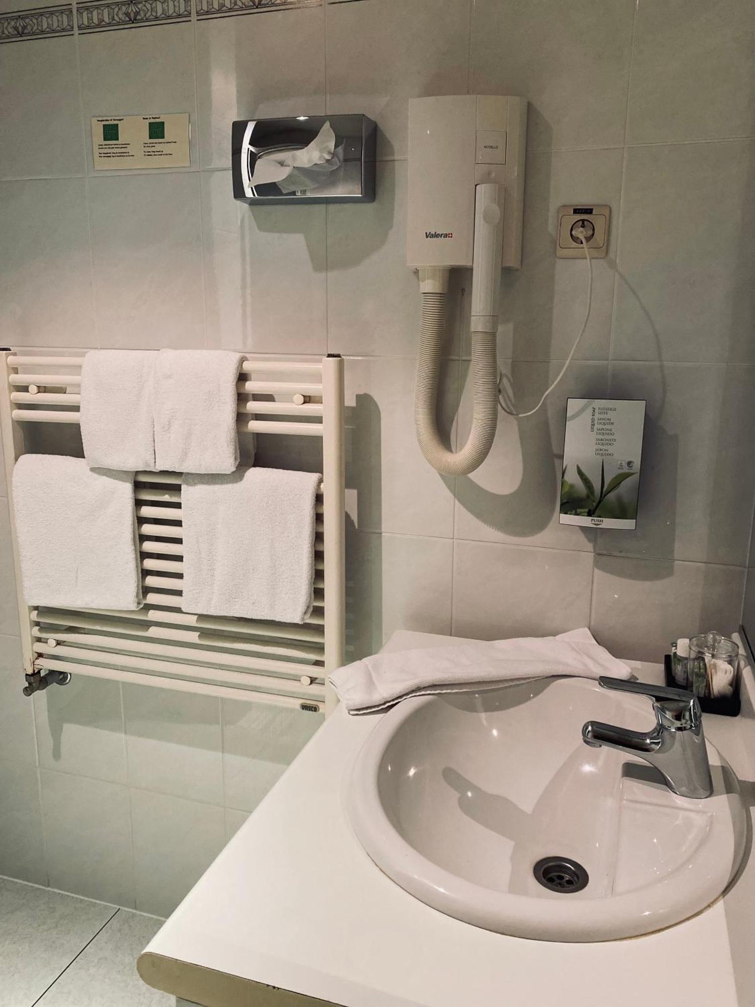 Hotel 보르넴 외부 사진
