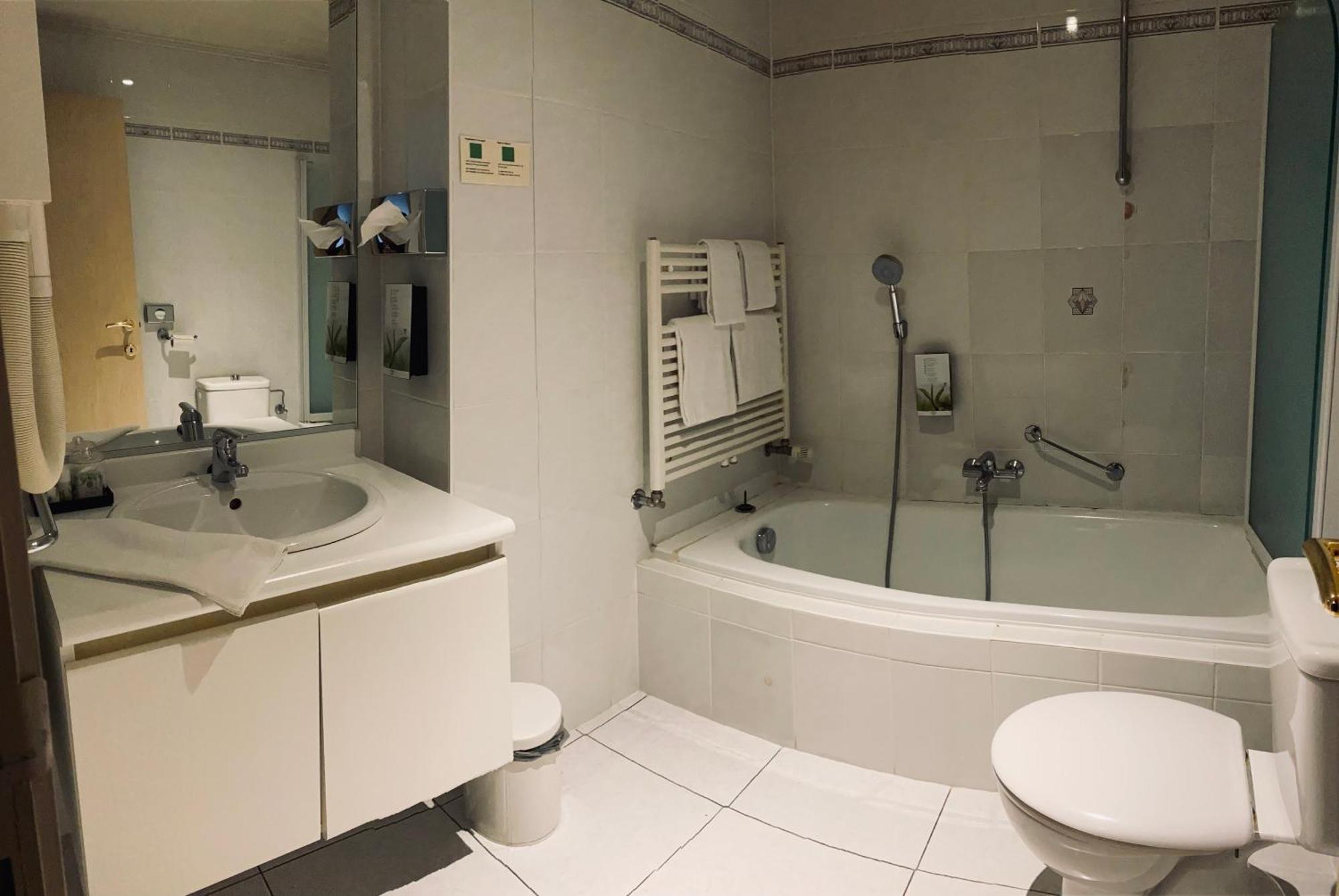 Hotel 보르넴 외부 사진